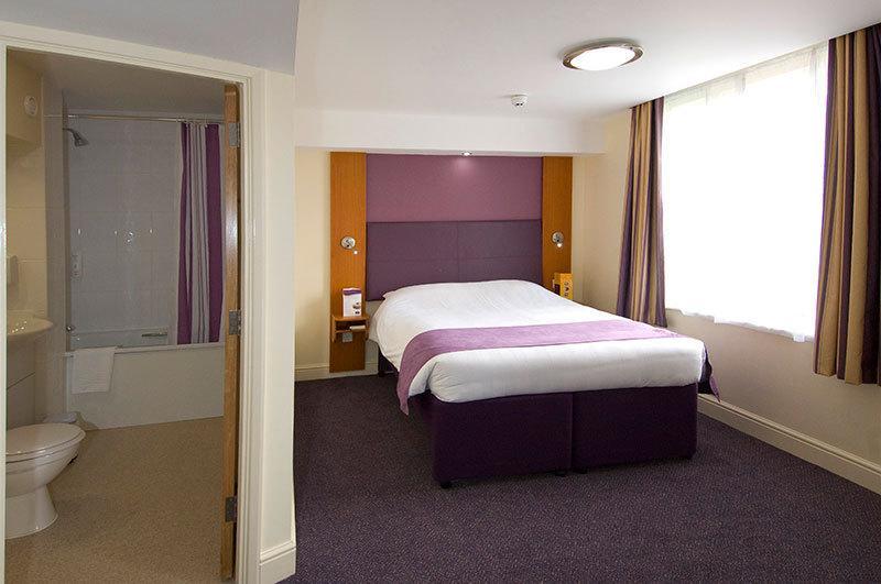 Premier Inn Bournemouth Central Exterior photo